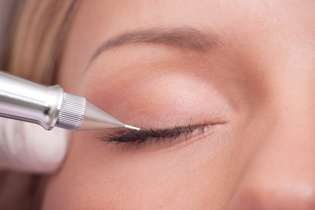 Permanent Make-up Lidstrich